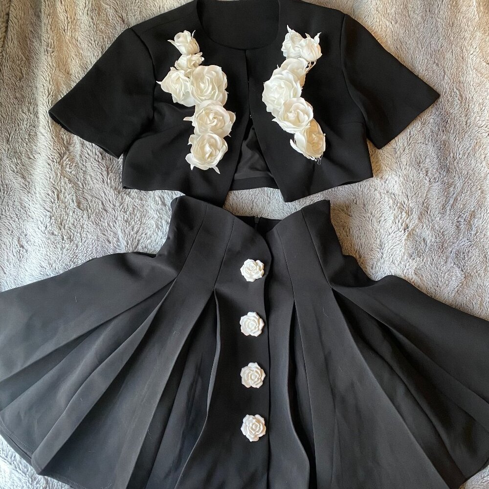 Sunfere Two-Piece Set (Black w/ White Floral Details